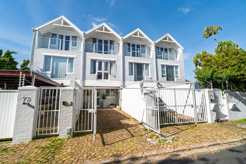 3 Bedroom Property for Sale in Harfield Village Western Cape